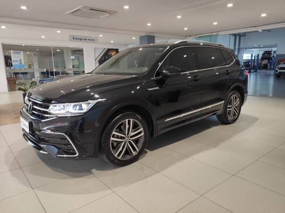 VOLKSWAGEN TIGUAN 2.0 300 TSI GASOLINA ALLSPACE R-LINE AUTOMÁTICO